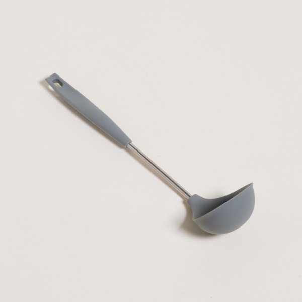 CUCHARON DE SILICONA Y ACERO GREY 36 CM — imagen 1