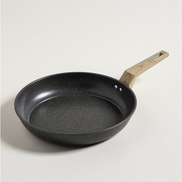 SARTEN MANGO SILICONA SIMIL MADERA LINEA GRANITE 28CM — imagen 1