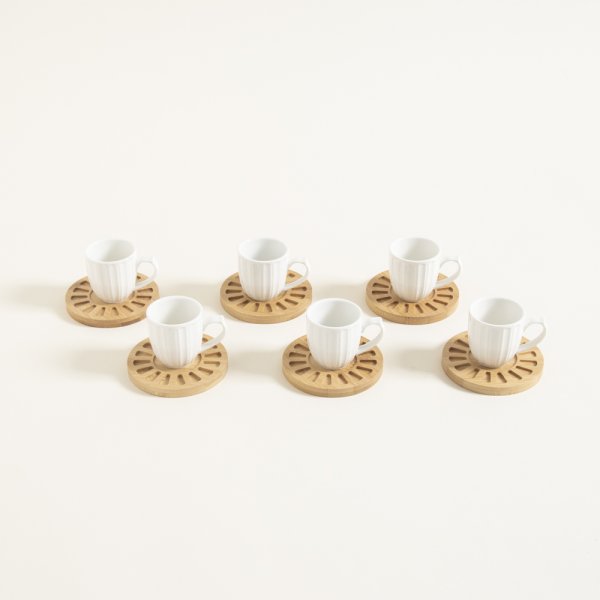 SET X 6 TAZAS DE PORCELANA BLANCA RAYADAS PLATO DE BAMBOO 80ML