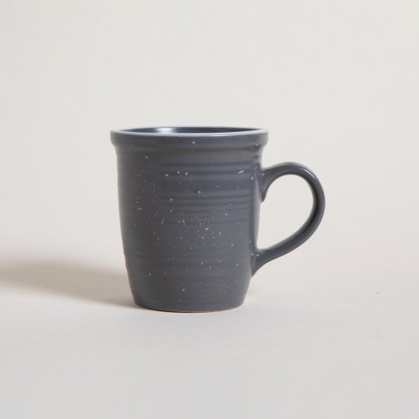 MUG GRANITO NEGRO CON BORDE BLANCO 530 ML