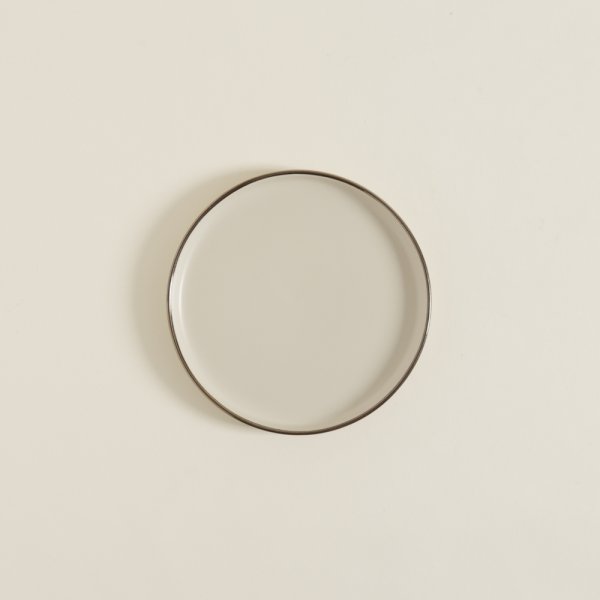 PLATO DE POSTRE SINGAPUR BORDE PELTRE 20 CM