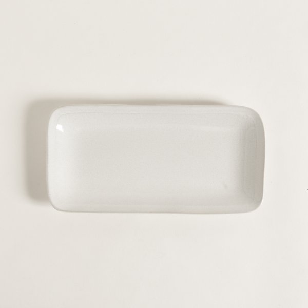 BANDEJA RECTANGULAR RODAS CREAM 30 CM