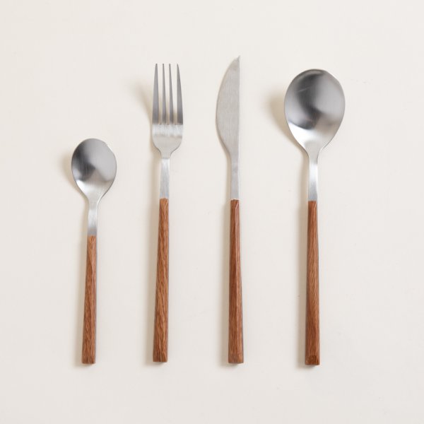 SET DE CUBIERTOS ADARE 16 PIEZAS ACERO INOX MANGO SIMIL MADERA