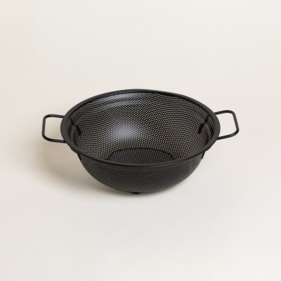 COLADOR CON ASAS 25 CM
