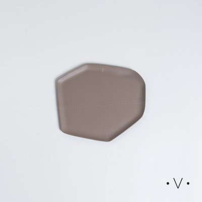 BANDEJA IRREGULAR NAGPUR 24,5X20,5 CM *VASSA
