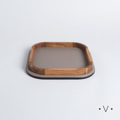 BANDEJA CUADRADA CON BORDE NAGPUR 30 CM *VASSA