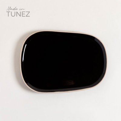 PLATO PLAYO ZARZIS NEGRO BRILLANTE CON BORDE NATURAL 29X21 CM